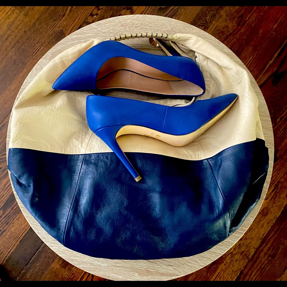 Blue high heel shoes 👠 & Blue and Khaki Bag